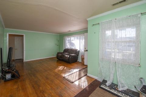 318 E Utah St, Fairfield, CA 94533 photo 13