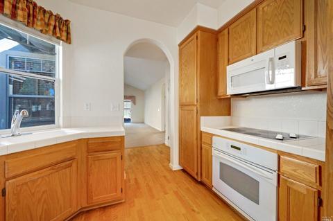 9216 Si Oliver Way, Windsor, CA 95492 photo 17