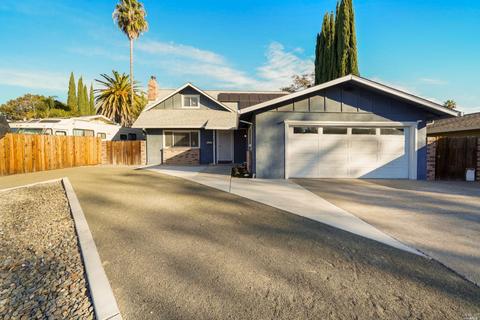 166 Arrowhead Dr, Vacaville, CA 95687 photo 3