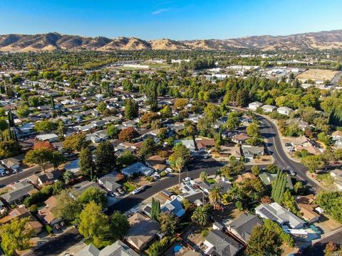166 Arrowhead Dr, Vacaville, CA 95687 photo 53