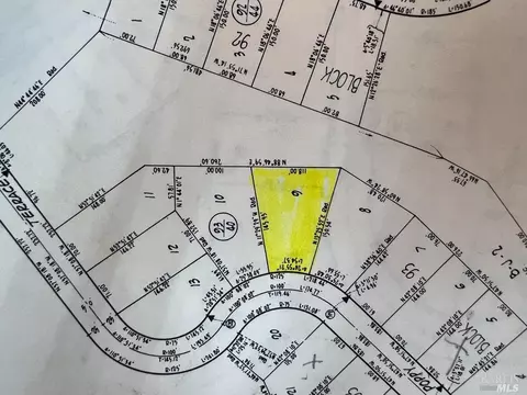 2380 Poppy Ter, Willits, CA 95490