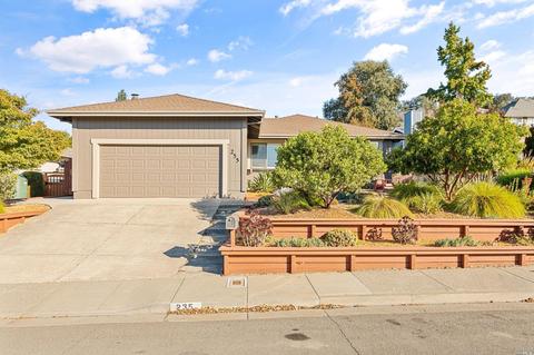 235 Pheasant Dr, Healdsburg, CA 95448 photo 1