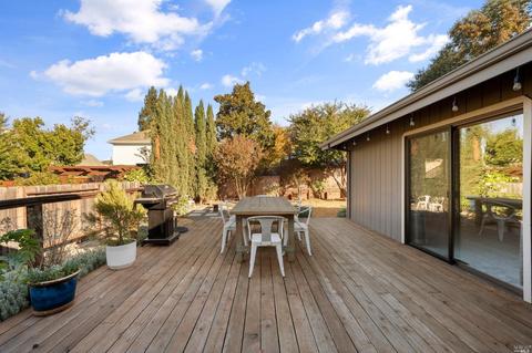 235 Pheasant Dr, Healdsburg, CA 95448 photo 16
