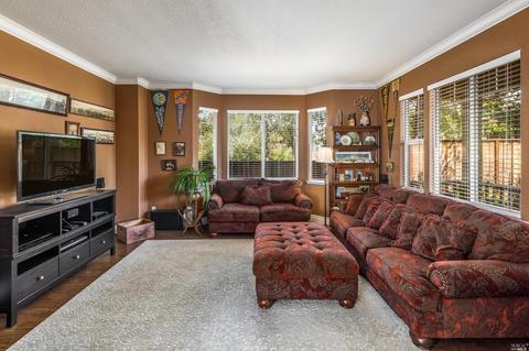 325 Maiden Ln, Windsor, CA 95492 photo 15