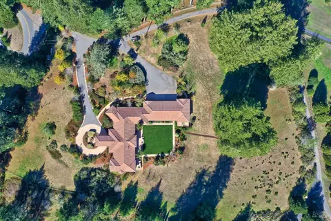 811 Jonive Rd, Sebastopol, CA 95472 photo 3