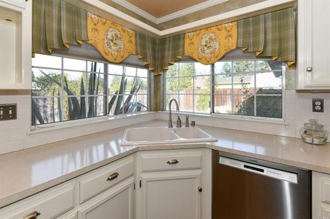 2425 Curtis Dr, Penngrove, CA 94951 photo 39