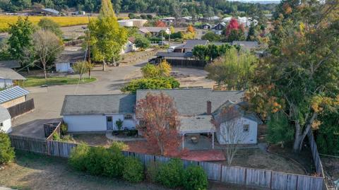 2425 Curtis Dr, Penngrove, CA 94951 photo 8