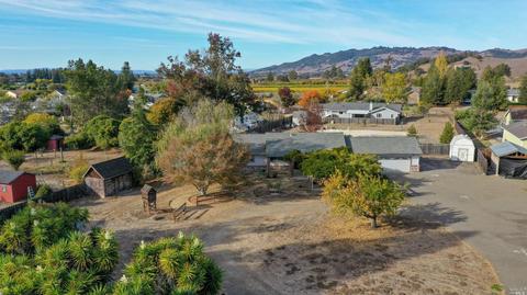 2425 Curtis Dr, Penngrove, CA 94951 photo 6