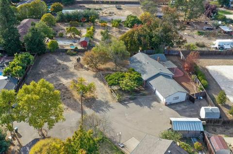 2425 Curtis Dr, Penngrove, CA 94951 photo 1