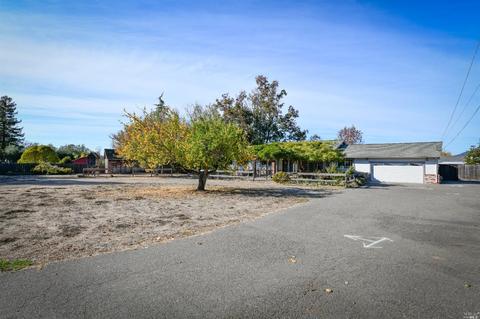 2425 Curtis Dr, Penngrove, CA 94951 photo 12