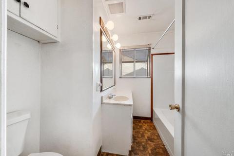 549 Russell St, Vallejo, CA 94591 photo 21