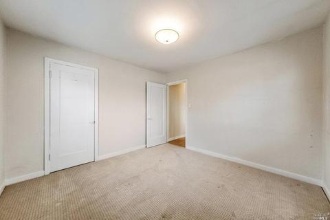 549 Russell St, Vallejo, CA 94591 photo 15