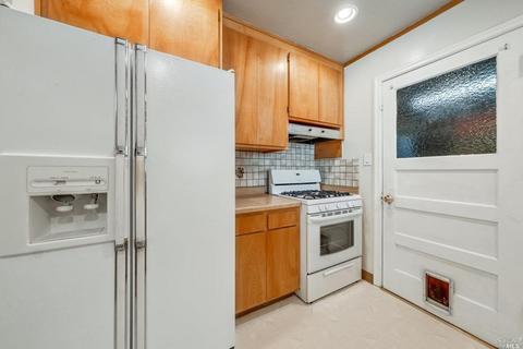 549 Russell St, Vallejo, CA 94591 photo 9