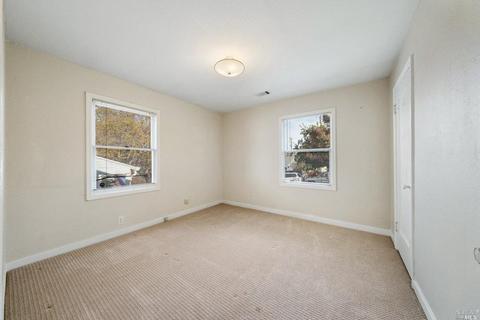 549 Russell St, Vallejo, CA 94591 photo 16