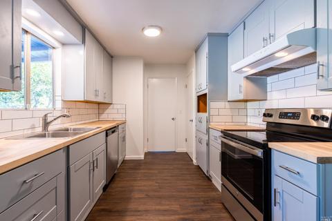 810 Walnut Ave, Ukiah, CA 95482 photo 4