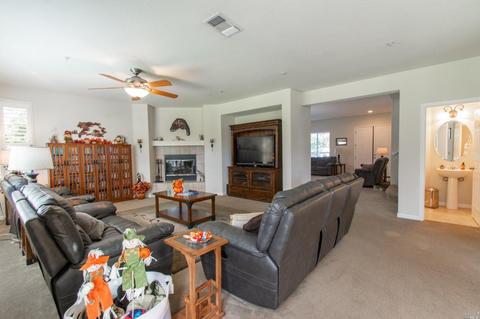 1255 Revelle Dr, Dixon, CA 95620 photo 15