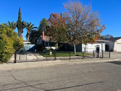2130 Kingfisher Way, Fairfield, CA 94533 photo 2