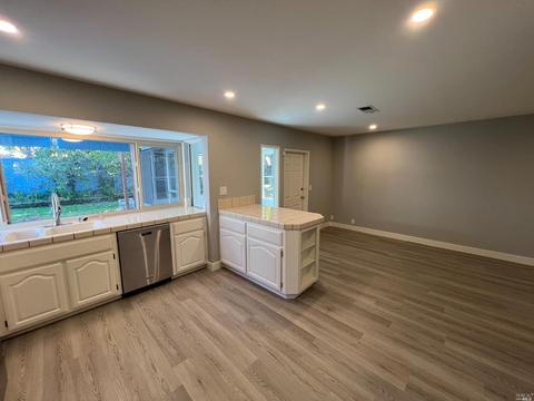 2130 Kingfisher Way, Fairfield, CA 94533 photo 25