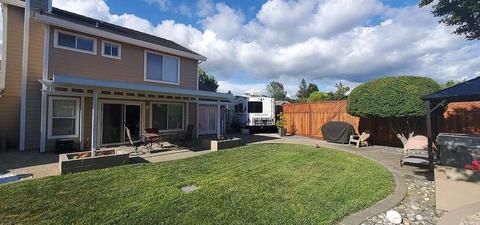 9457 Lazy Creek Dr, Windsor, CA 95492 photo 3