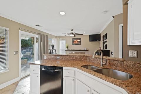 9457 Lazy Creek Dr, Windsor, CA 95492 photo 13