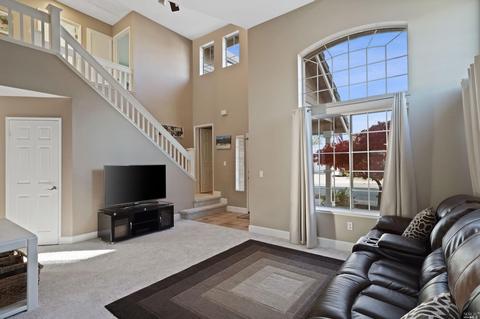 9457 Lazy Creek Dr, Windsor, CA 95492 photo 6