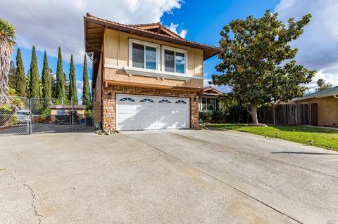 370 Rockhurst Ct, Fairfield, CA 94533 photo 5