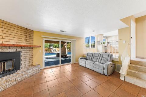 370 Rockhurst Ct, Fairfield, CA 94533 photo 17