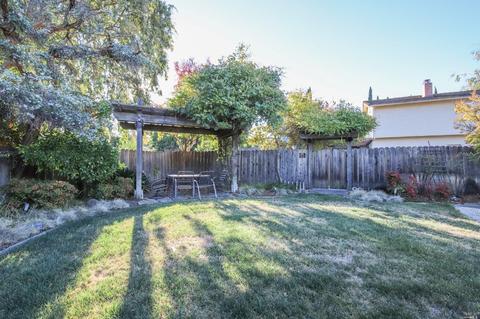 962 Julie Ct, Fairfield, CA 94533 photo 7