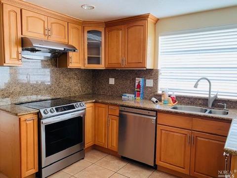 247 Glenview Cir, Vallejo, CA 94591 photo 4