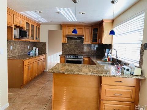 247 Glenview Cir, Vallejo, CA 94591 photo 2