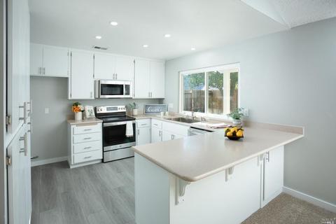 1015 N Lincoln St, Dixon, CA 95620 photo 13