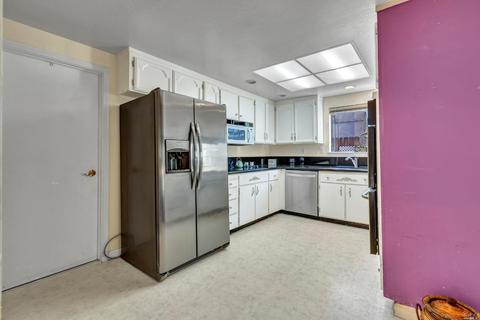 398 Barcelona St, Vallejo, CA 94591 photo 11