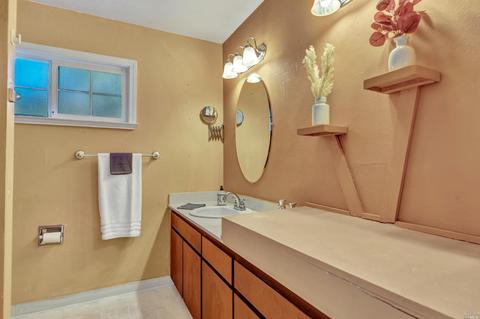 398 Barcelona St, Vallejo, CA 94591 photo 32