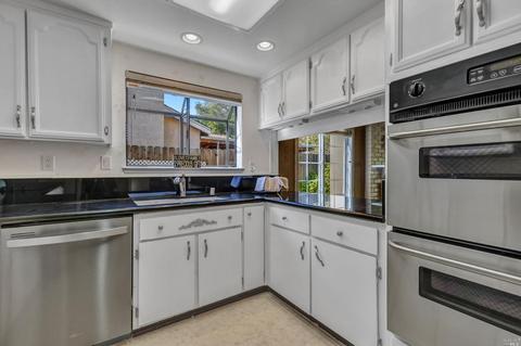 398 Barcelona St, Vallejo, CA 94591 photo 14