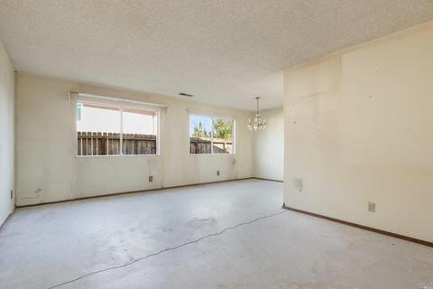 1187 Granada St, Vallejo, CA 94591 photo 8