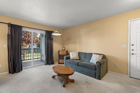 357 Lighthouse Dr, Vallejo, CA 94590 photo 2