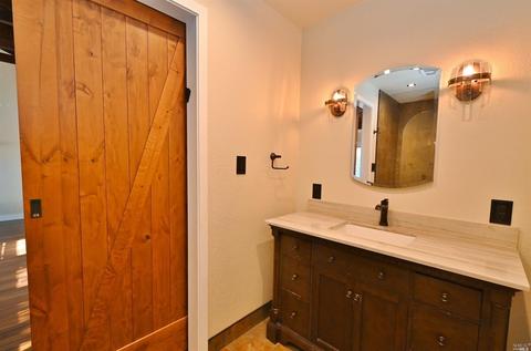1008 Mariposa St, Vallejo, CA 94590 photo 4