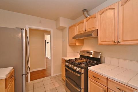 1008 Mariposa St, Vallejo, CA 94590 photo 17