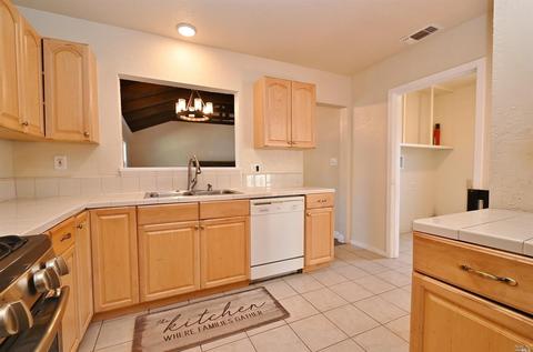 1008 Mariposa St, Vallejo, CA 94590 photo 18