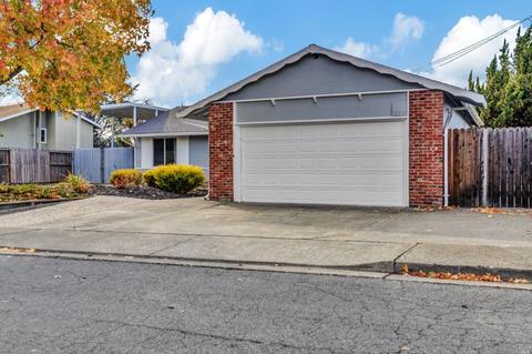 111 Dyer Ct, Vallejo, CA 94591 photo 4