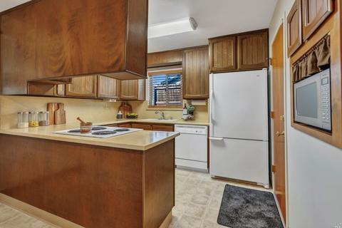 111 Dyer Ct, Vallejo, CA 94591 photo 16