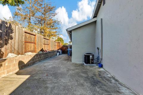 111 Dyer Ct, Vallejo, CA 94591 photo 35