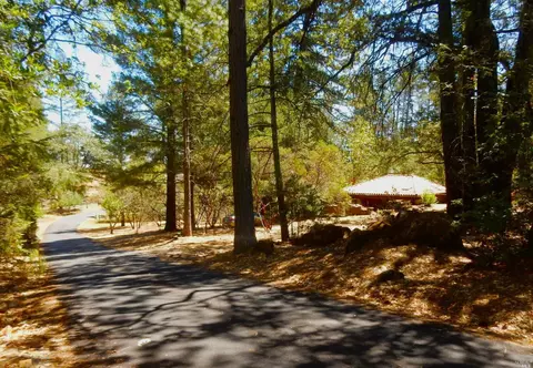 516 Viewridge Rd, Angwin, CA 94508