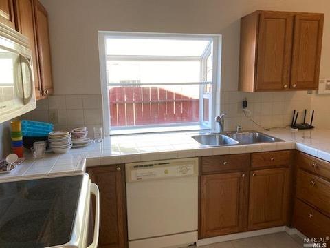 111 Fiddletown Ct, Vallejo, CA 94589 photo 12