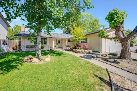 510 Garfield Park Ave, Santa Rosa, CA 95409