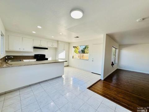 2432 Oceanic Dr, Fairfield, CA 94533 photo 3