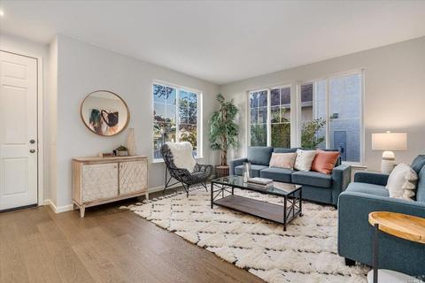 662 Decanter Cir, Windsor, CA 95492 photo 2