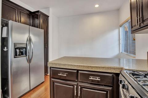 533 Jade Cir, Vallejo, CA 94590 photo 10