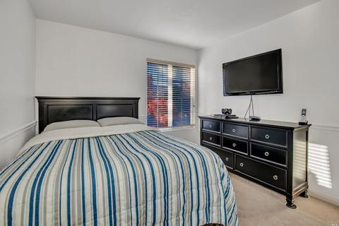 533 Jade Cir, Vallejo, CA 94590 photo 18