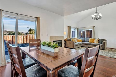 533 Jade Cir, Vallejo, CA 94590 photo 6